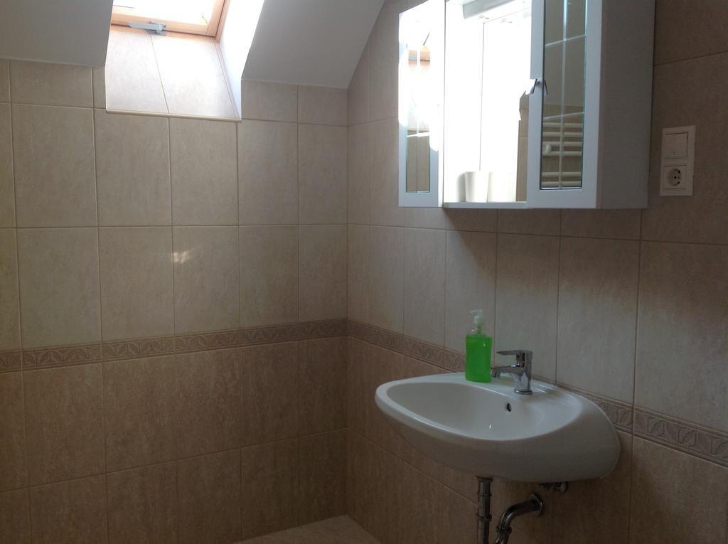 מלון Hévíz Attila Apartmanhaz חדר תמונה